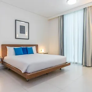 4* Aparthotel Adagio Al Bustan